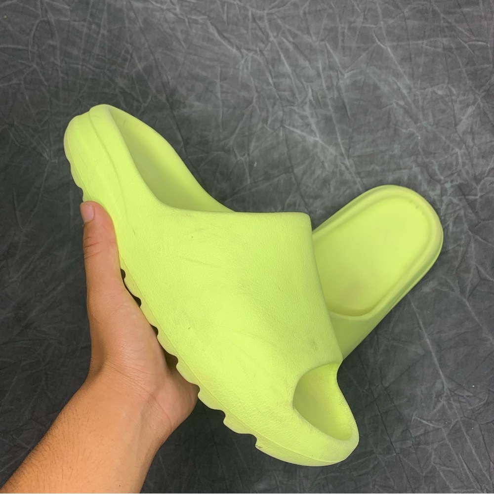 Adidas Yeezy Slides “Glow Green” - Picture 1 of 8